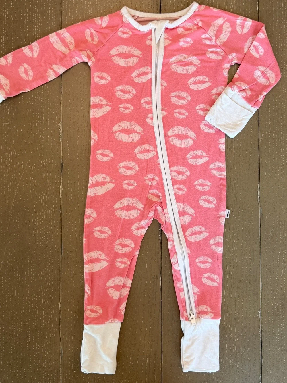 Little Sleepies Pink Long-Sleeve Bamboo Footie Sleeper/Kisses Onesie • Size 0-3M